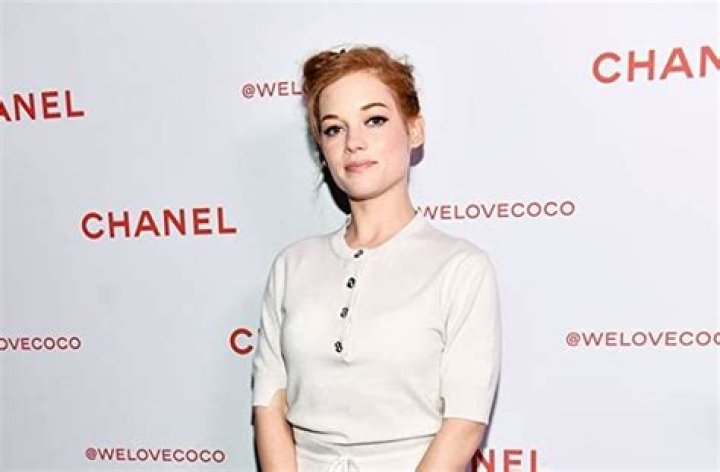 Jane Levy - 5 Hot Facts About The Actress and Why She Left Shameless