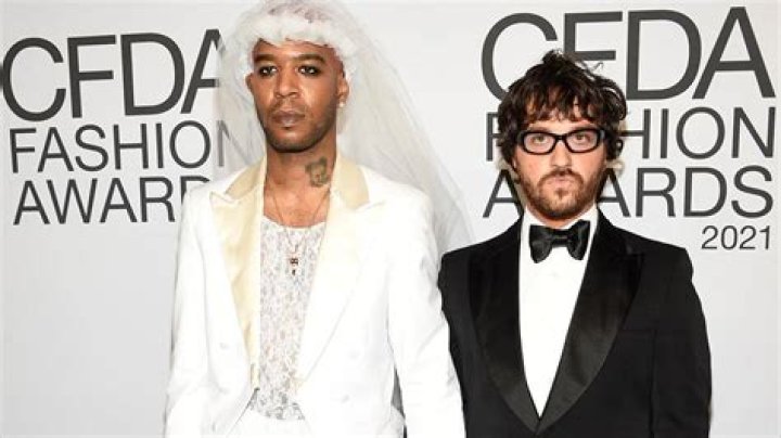 Kid Cudi Wedding Dress: Why Is Kid Cudi Wearing this Dress? Kid Cudi Dress Kurt Cobain?